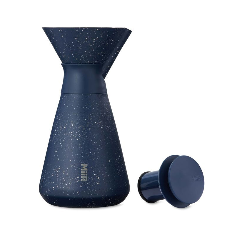 new-standard-carafe-l0 WebPDP-33oz_New_Standard_Carafe_Tidal_Blue_Speckle_Studio__CAR1SVOS225_Front_Lid_Staged.jpg