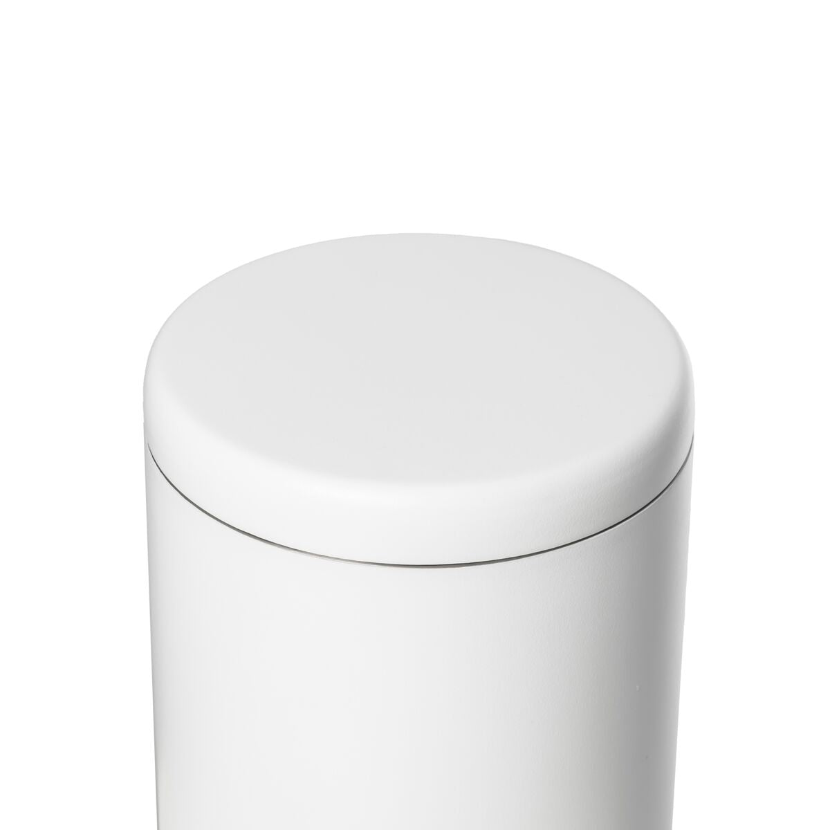 airlock-coffee-canister-w5 WebPDP-Airlock_Coffee_Canister__ACN2SVOS001_White_X2Studio_45_Deg_Lid_On.jpg