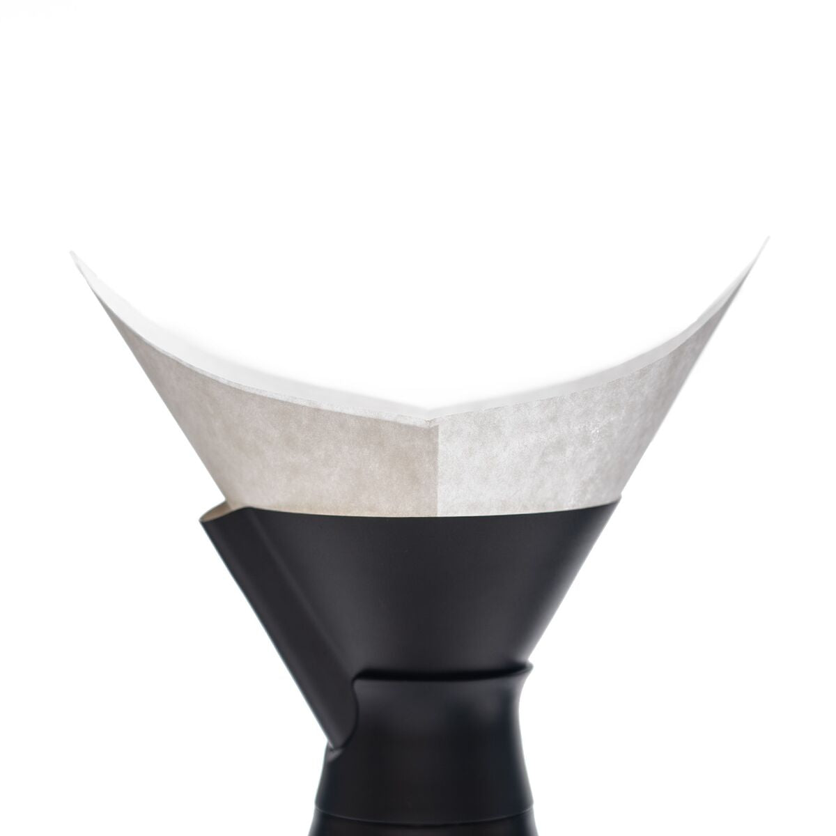 new-standard-carafe-coffee-filters-g7 WebPDP-NSCarafeCoffeeFilters_Studio_0223_InUse__CAF1PN00001.jpg