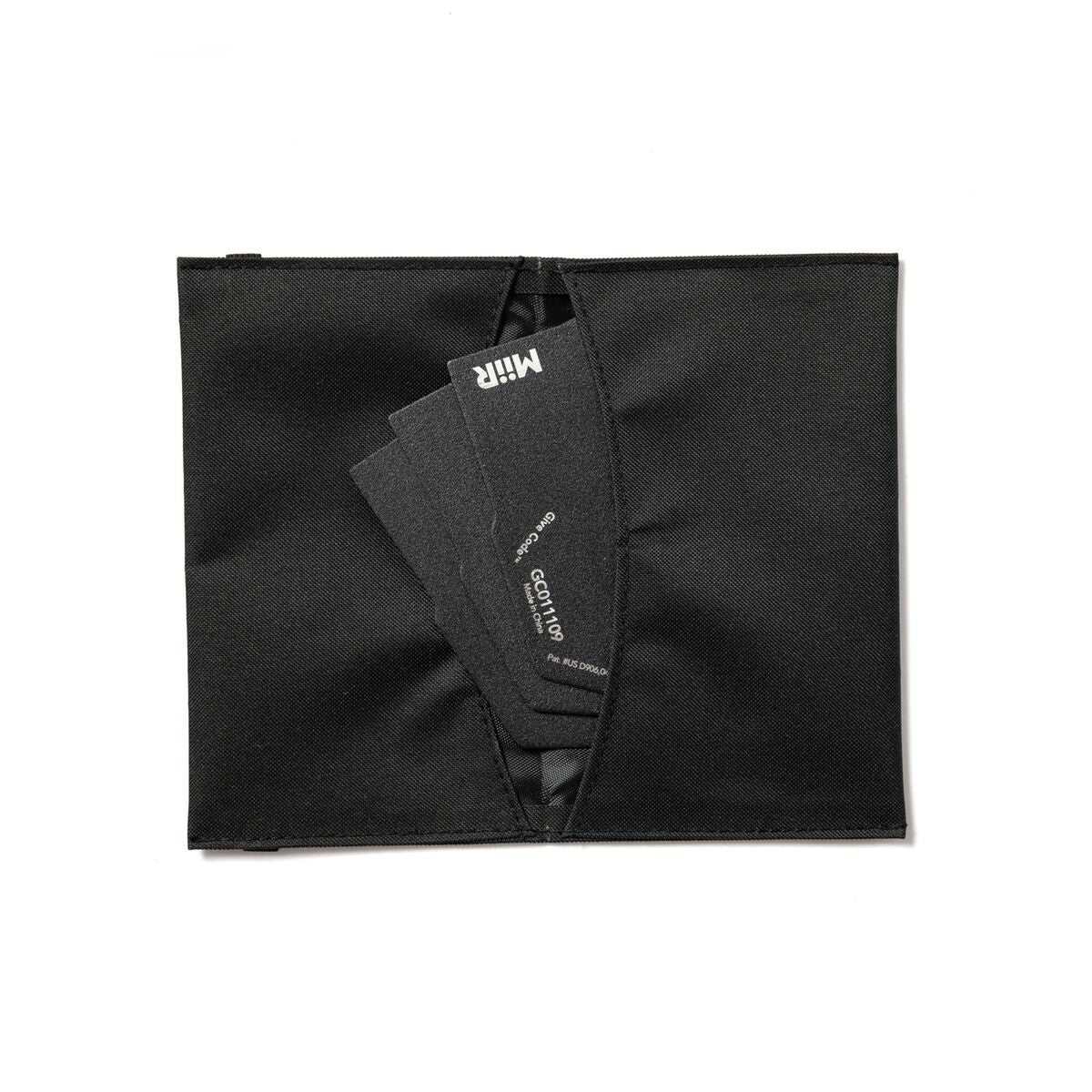 pourigami-m0 WebPDP-Pourigami_Black_Case__POG2SN00002_Studio_Open.jpg