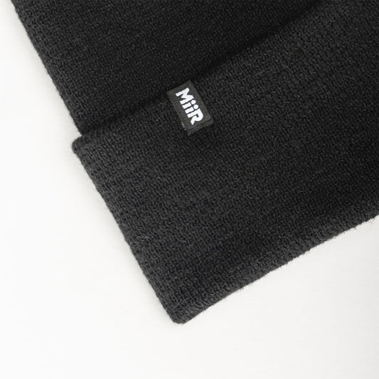 recycled-poly-fine-knit-beanie-p3 WebPDP-RecycledPolyFineKnitBeanie_Studio_TagDetail_Black__BNE005002OS.jpg