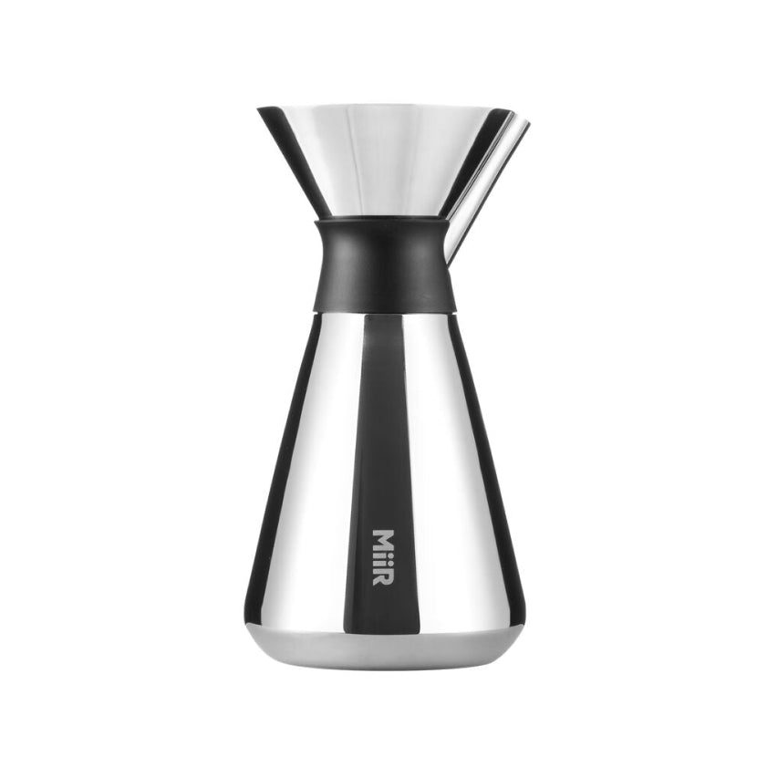 new-standard-carafe-l0 Web_PDP-Polished_Stainless_Carafe_33oz_SS_Studio_X2_07182024_Front_CAR1SVOS005_1_2.jpg